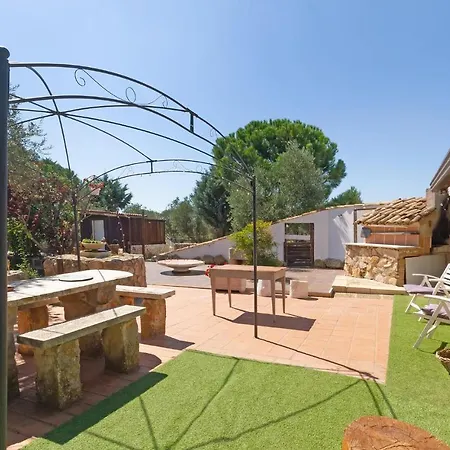 Pet Friendly In Prázdninový dům Acquaviva delle Fonti